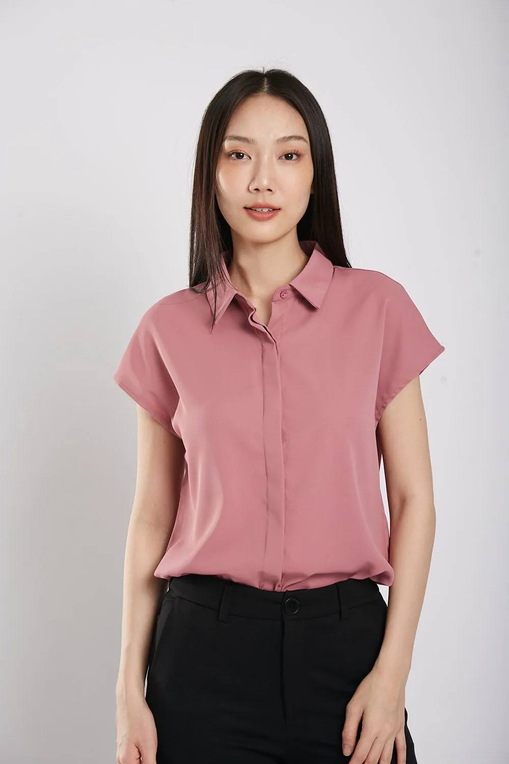 Aella Button Down Shirt in Dust Pink