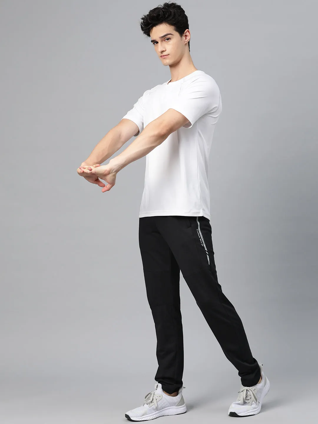 Alcis Men Solid Regular Fit Track Pants