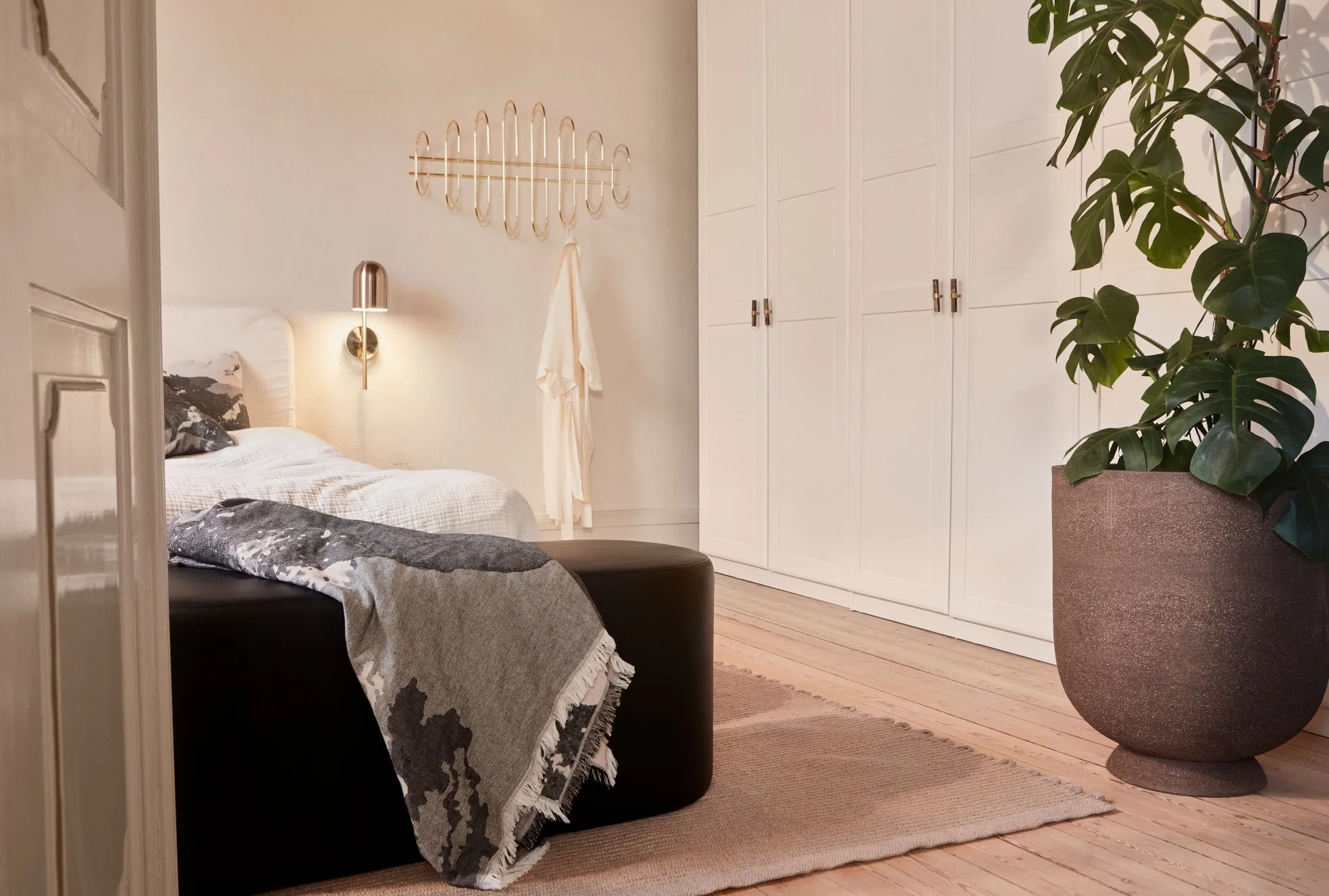 AYTM Moveo Coat Rack