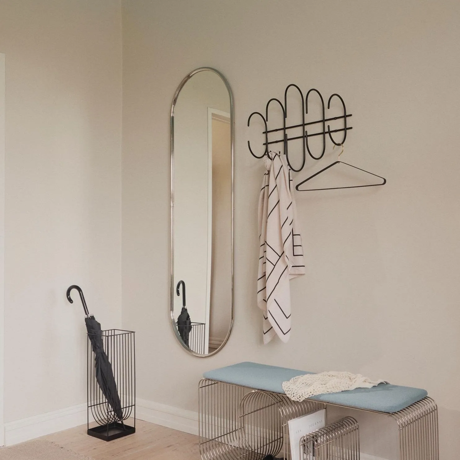 AYTM Moveo Coat Rack