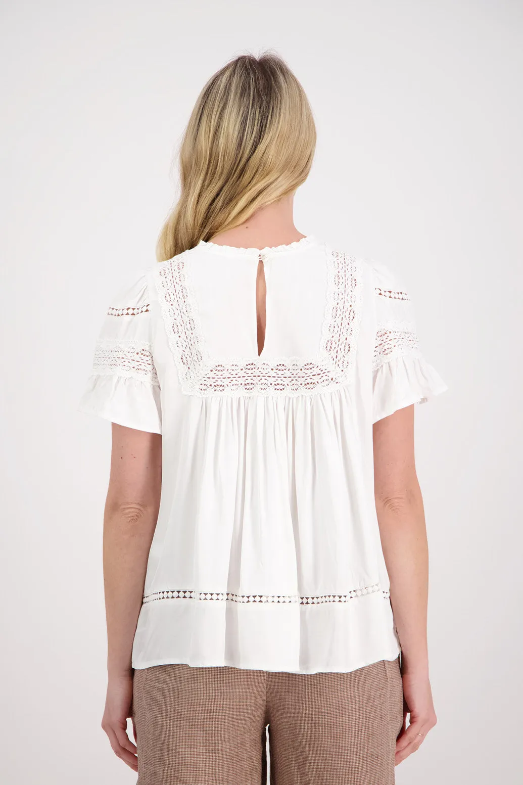 Briarwood Perkins Top - White