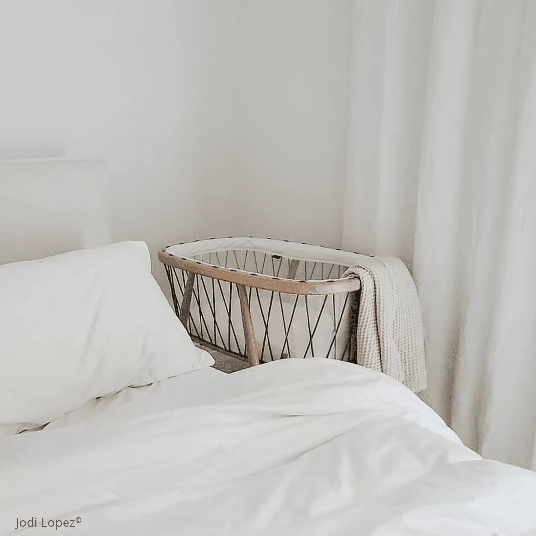 Charlie Crane Kumi Cradle - Mesh / Hazelnut with Foam Mattress