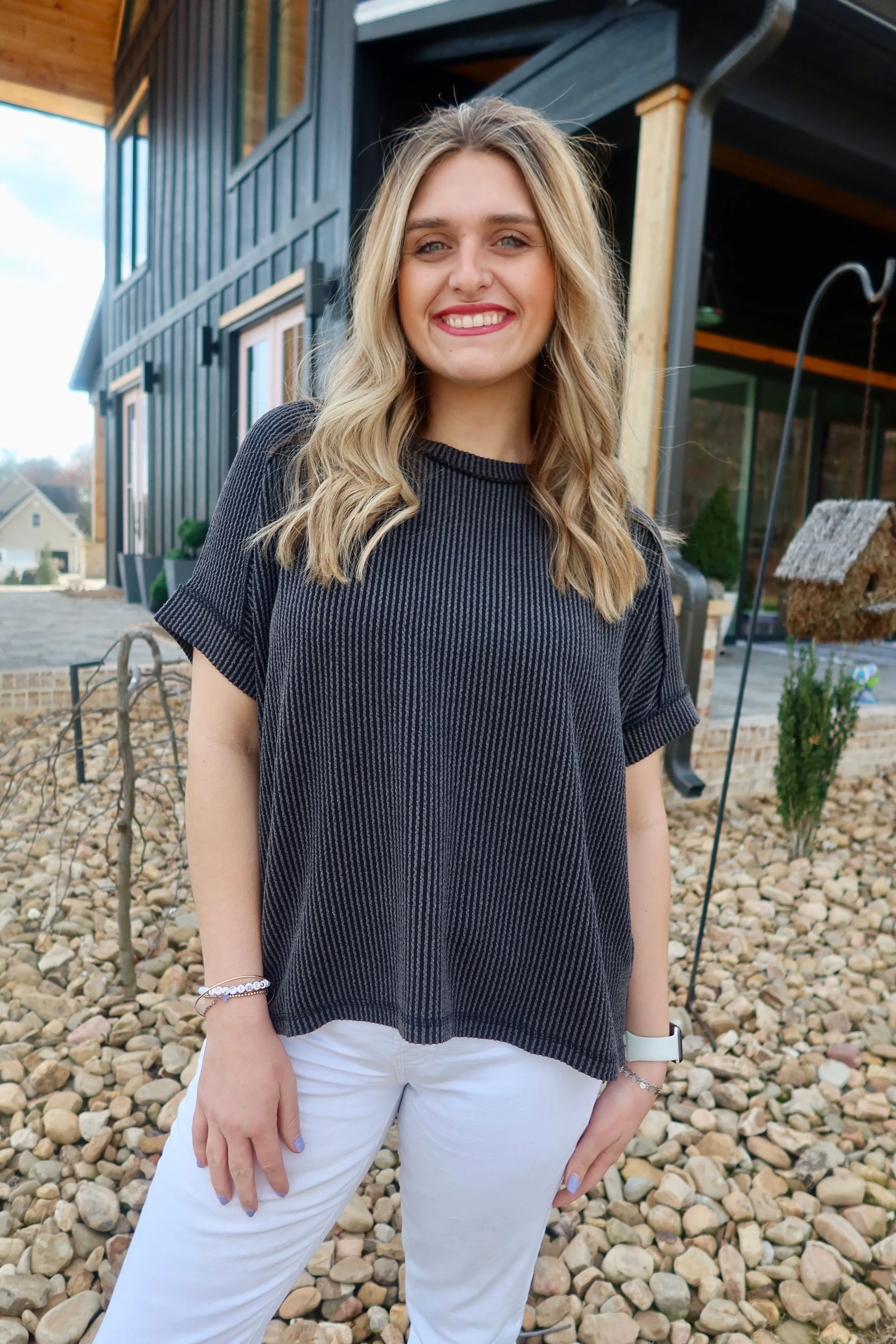 CORDED RIB SHORT CUFF SLEEVE RAW EDGE TOP