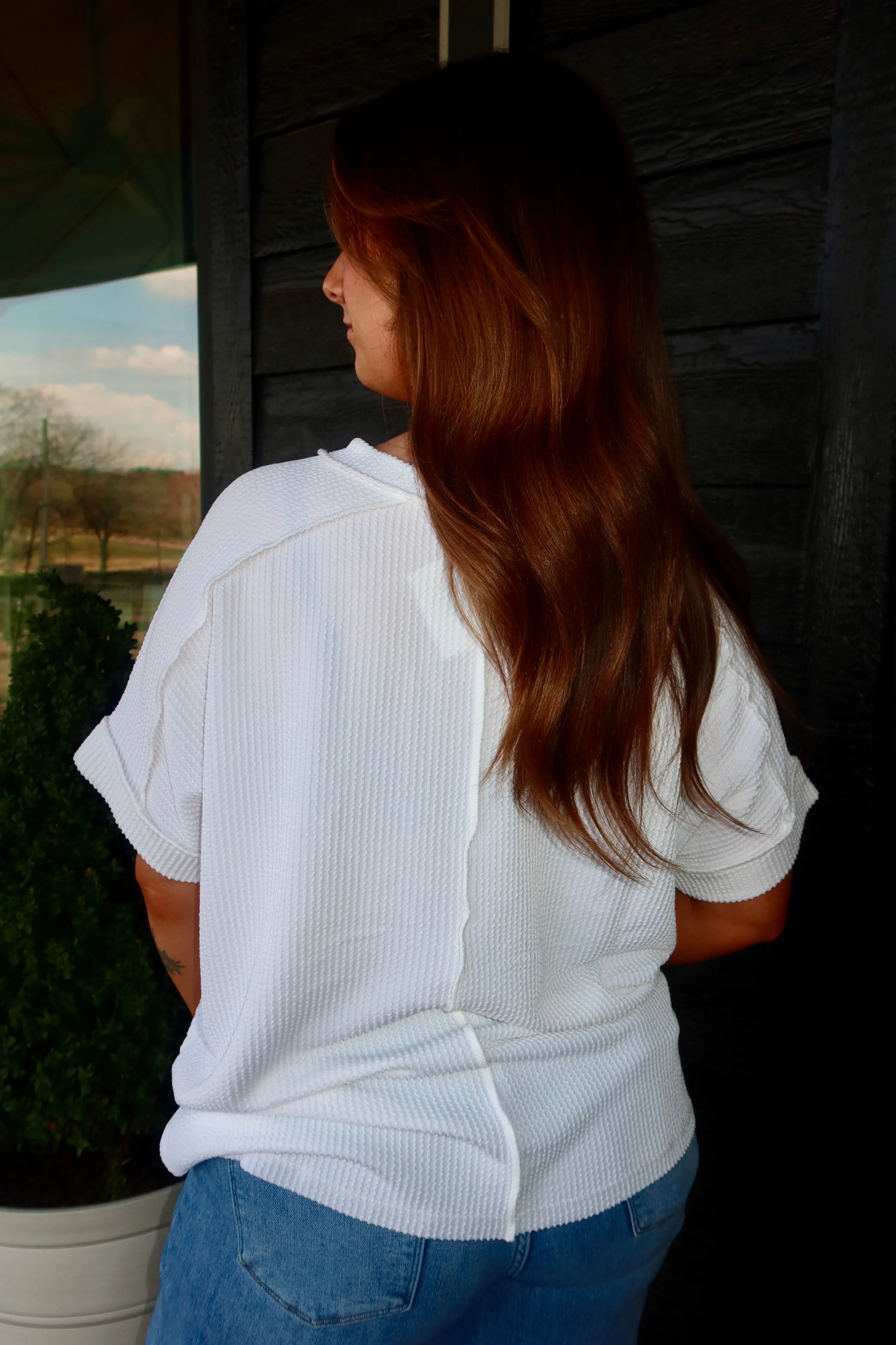 CORDED RIB SHORT CUFF SLEEVE RAW EDGE TOP