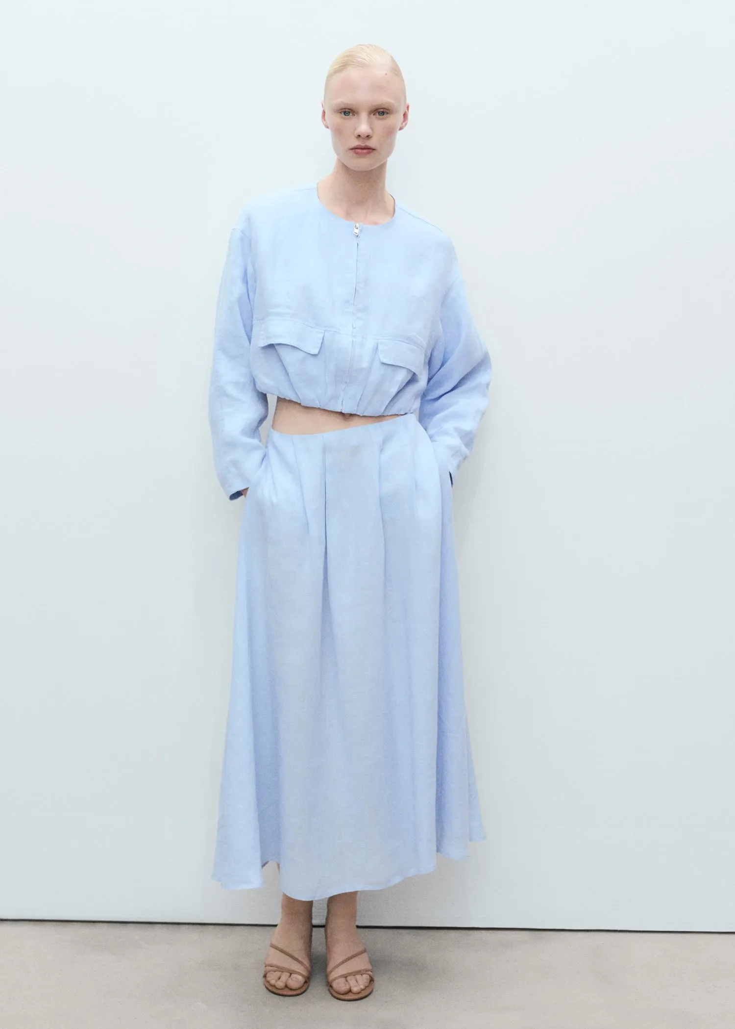 Cropped linen jacket with pockets