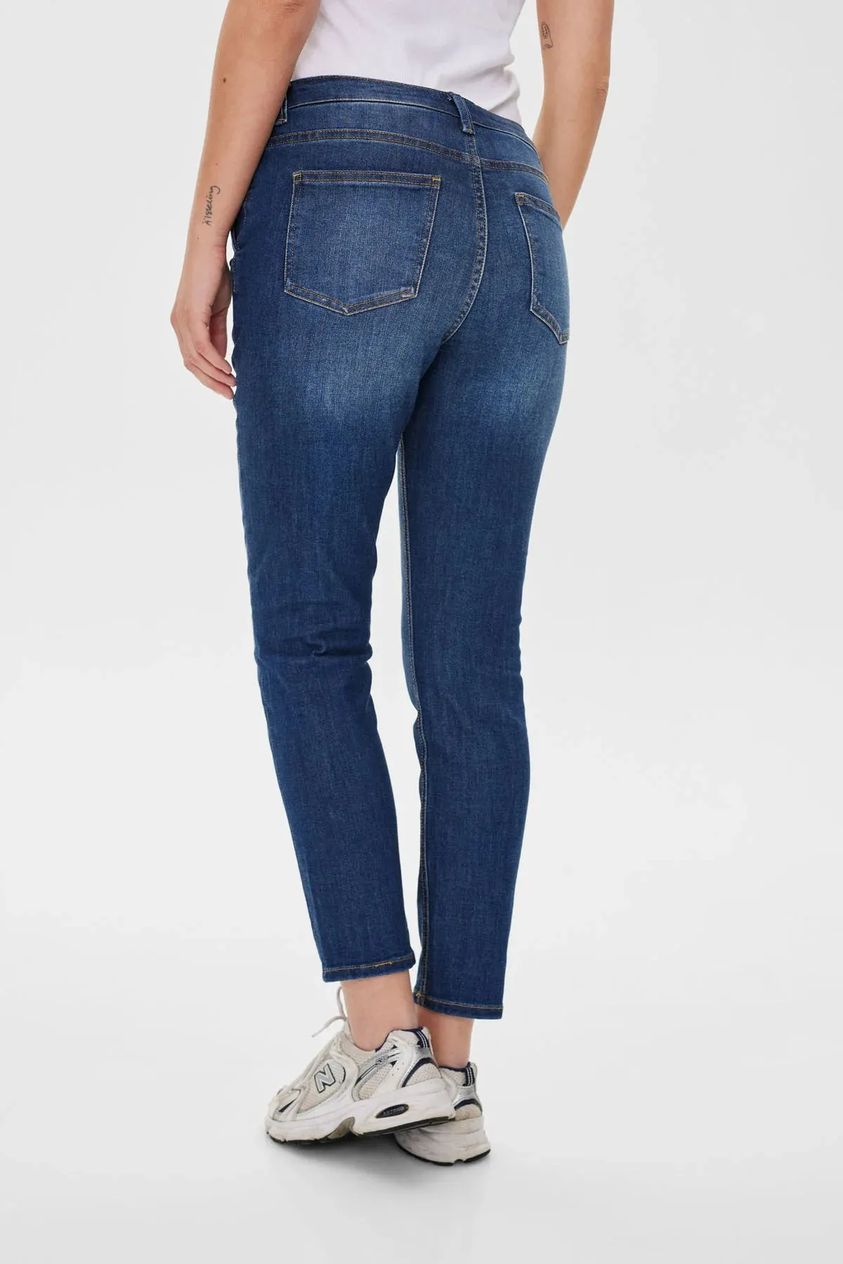 FreeQuent Jane Ankle Jean