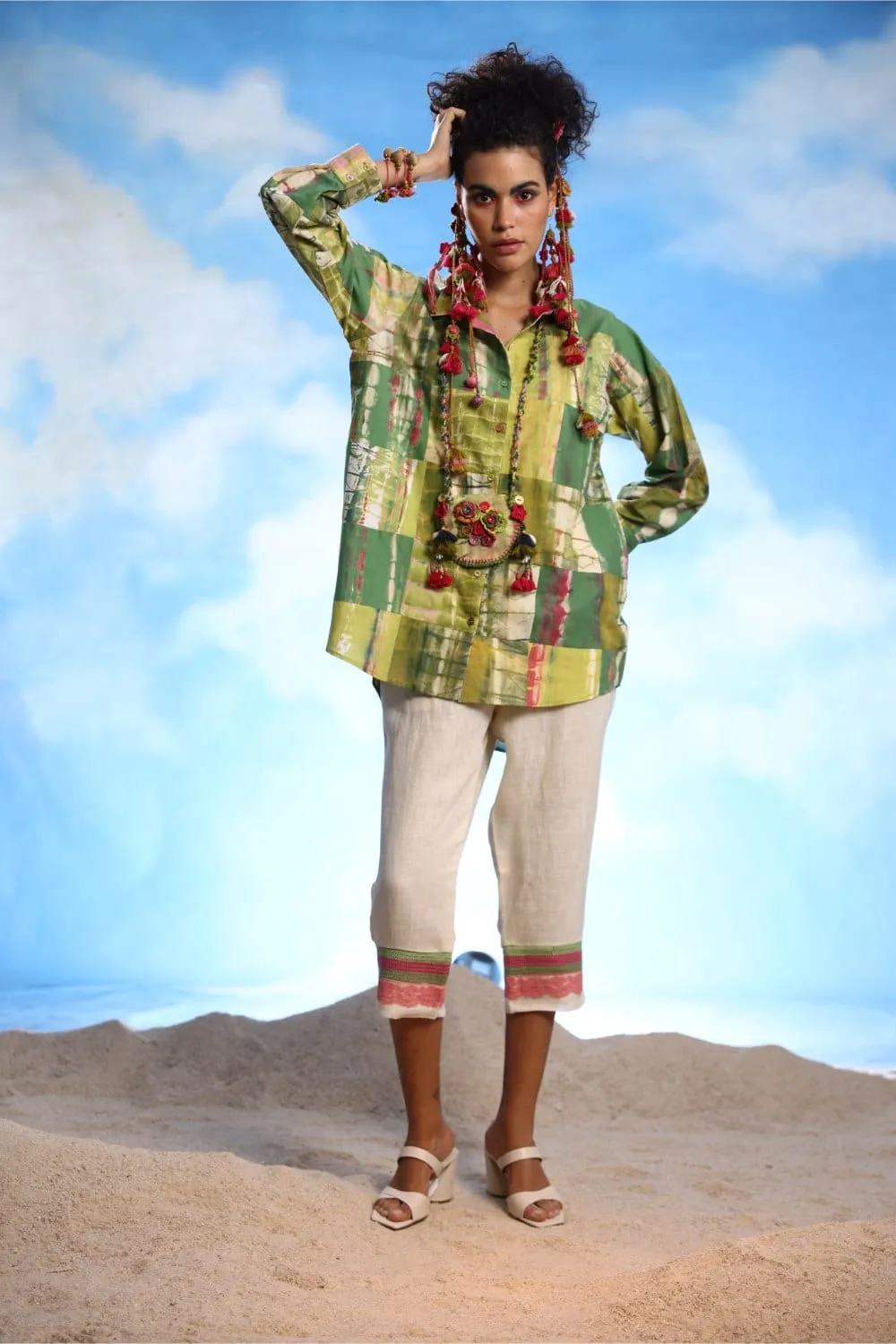 LINEN NARROW PANTS WITH CROCHET DETAIL