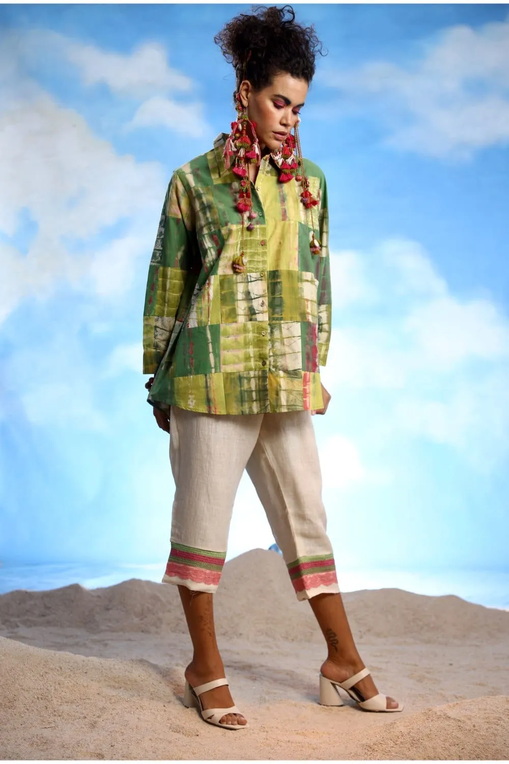 LINEN NARROW PANTS WITH CROCHET DETAIL