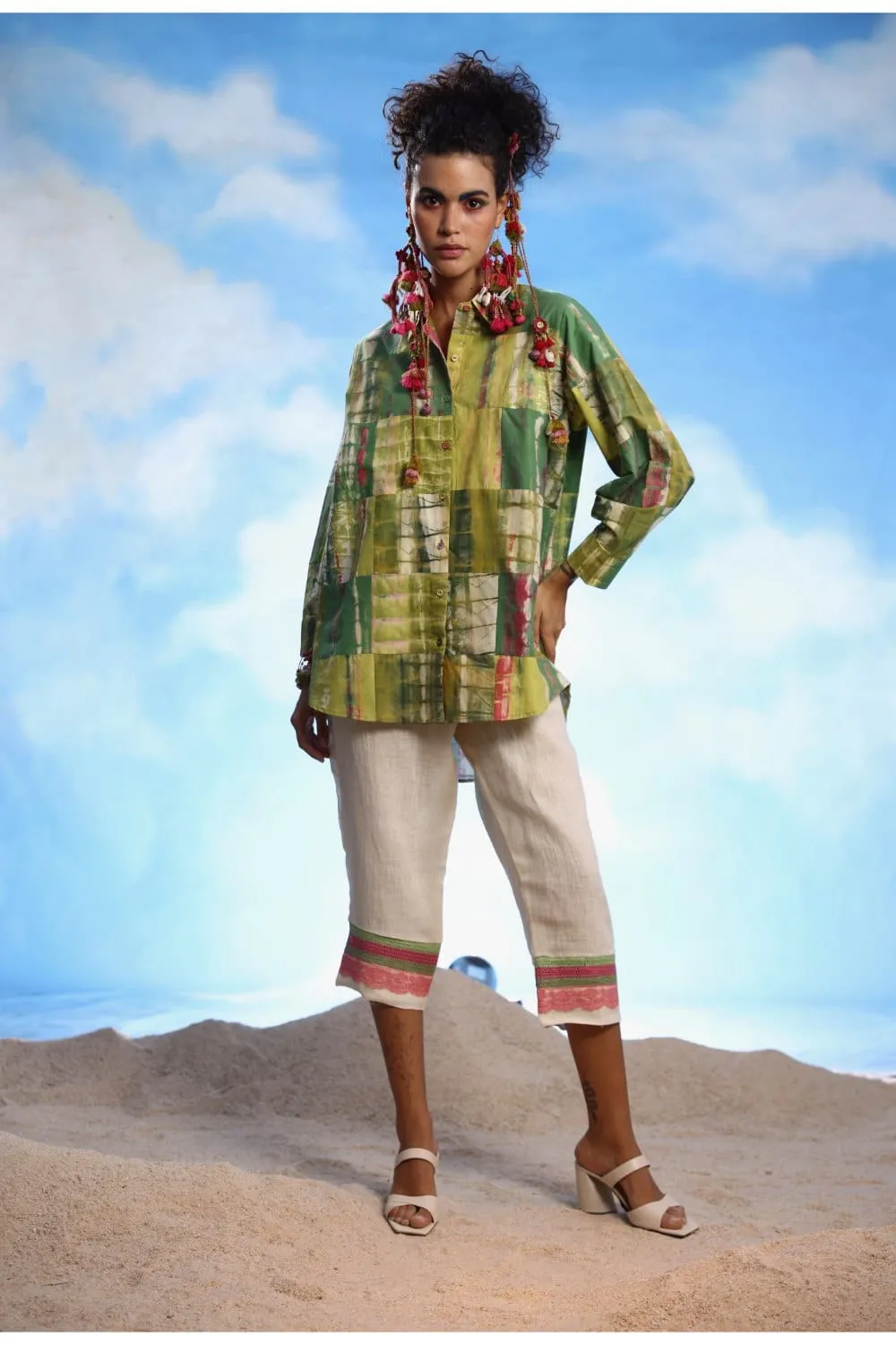 LINEN NARROW PANTS WITH CROCHET DETAIL