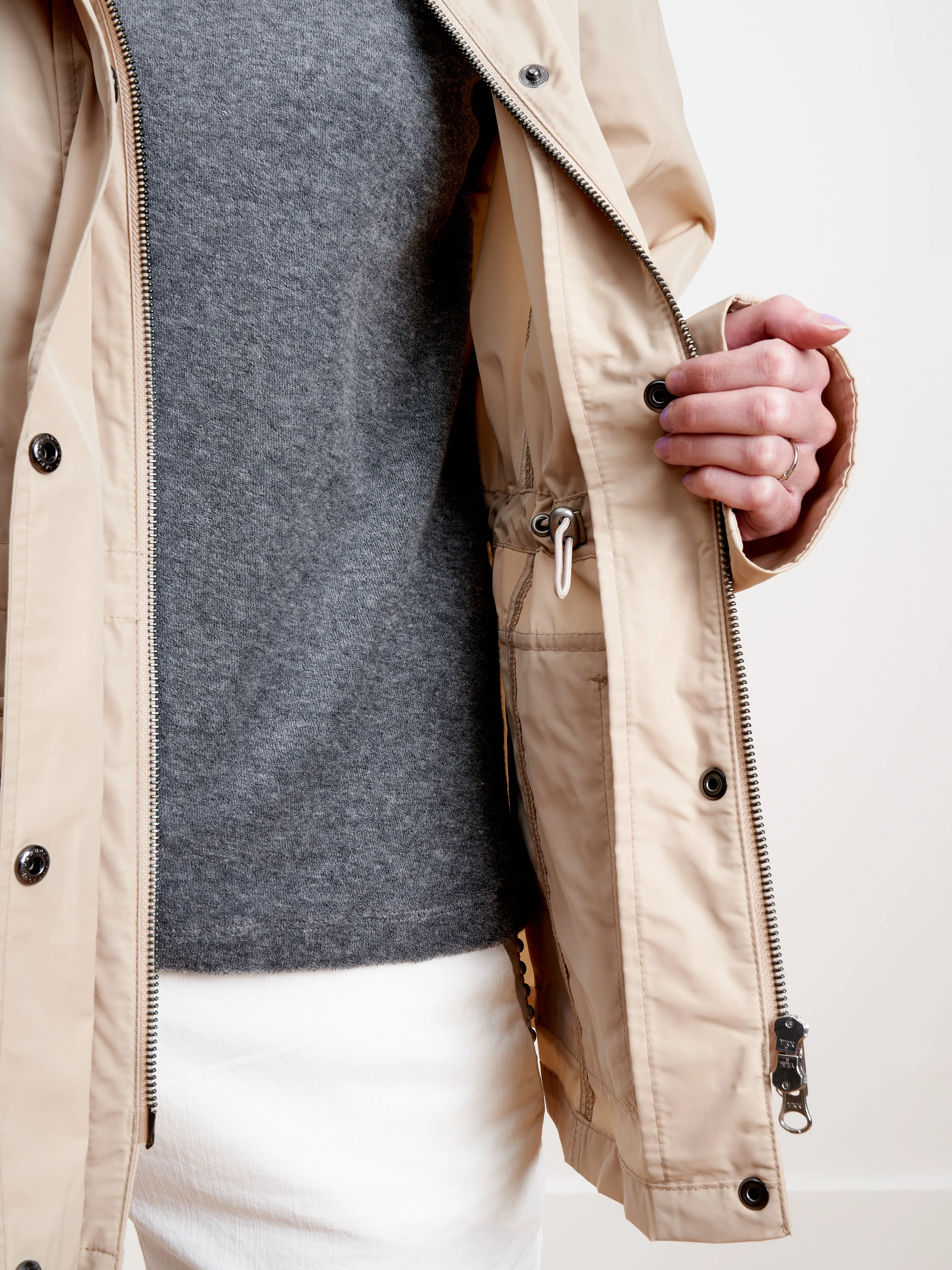 lucie showerproof jacket - putty