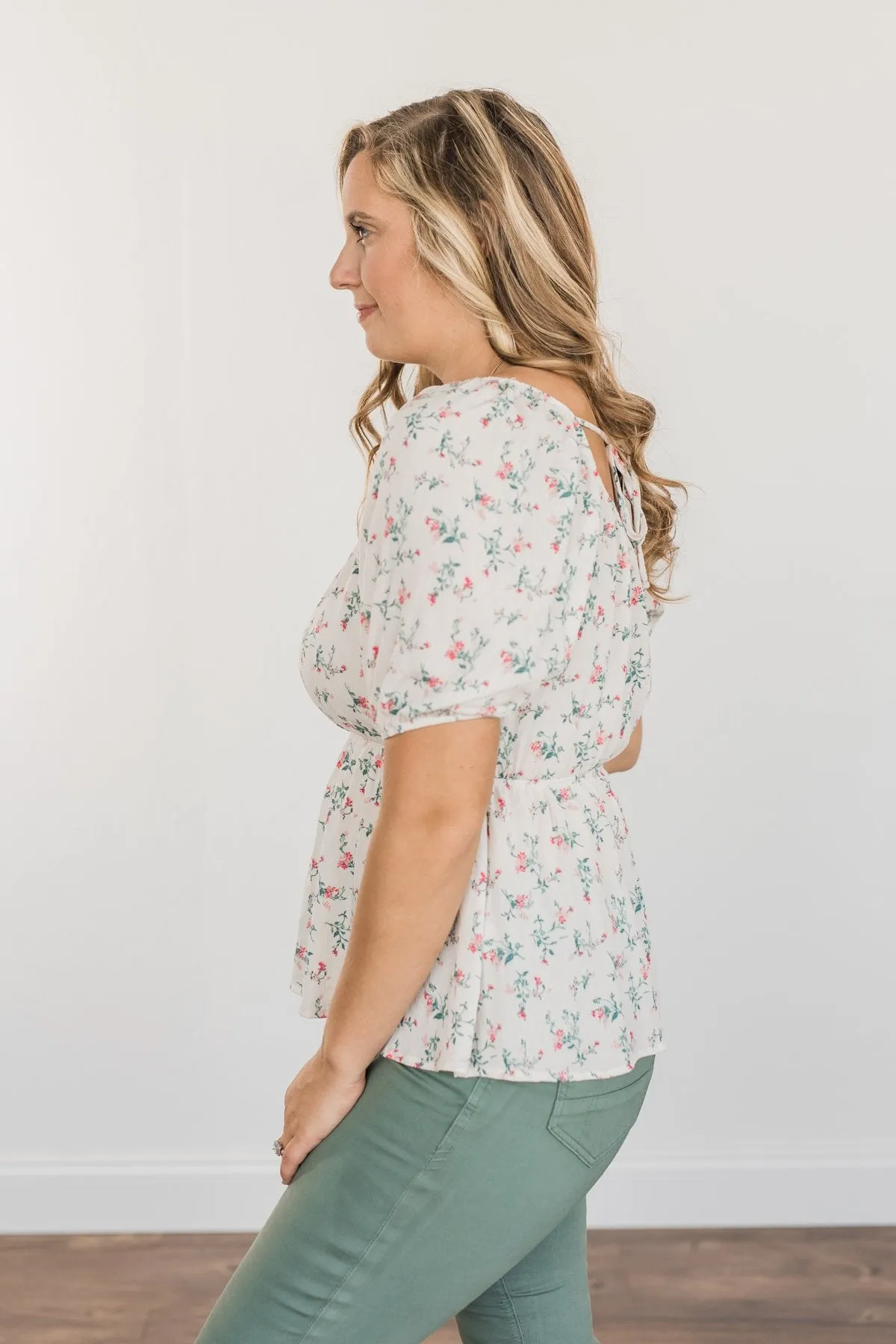Make Some Memories Floral Blouse- Ivory