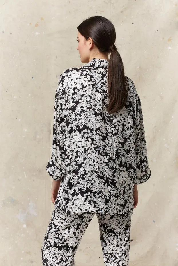 NELVIN FLOWING KIMONO STYLE FLORAL PRINT JACKET