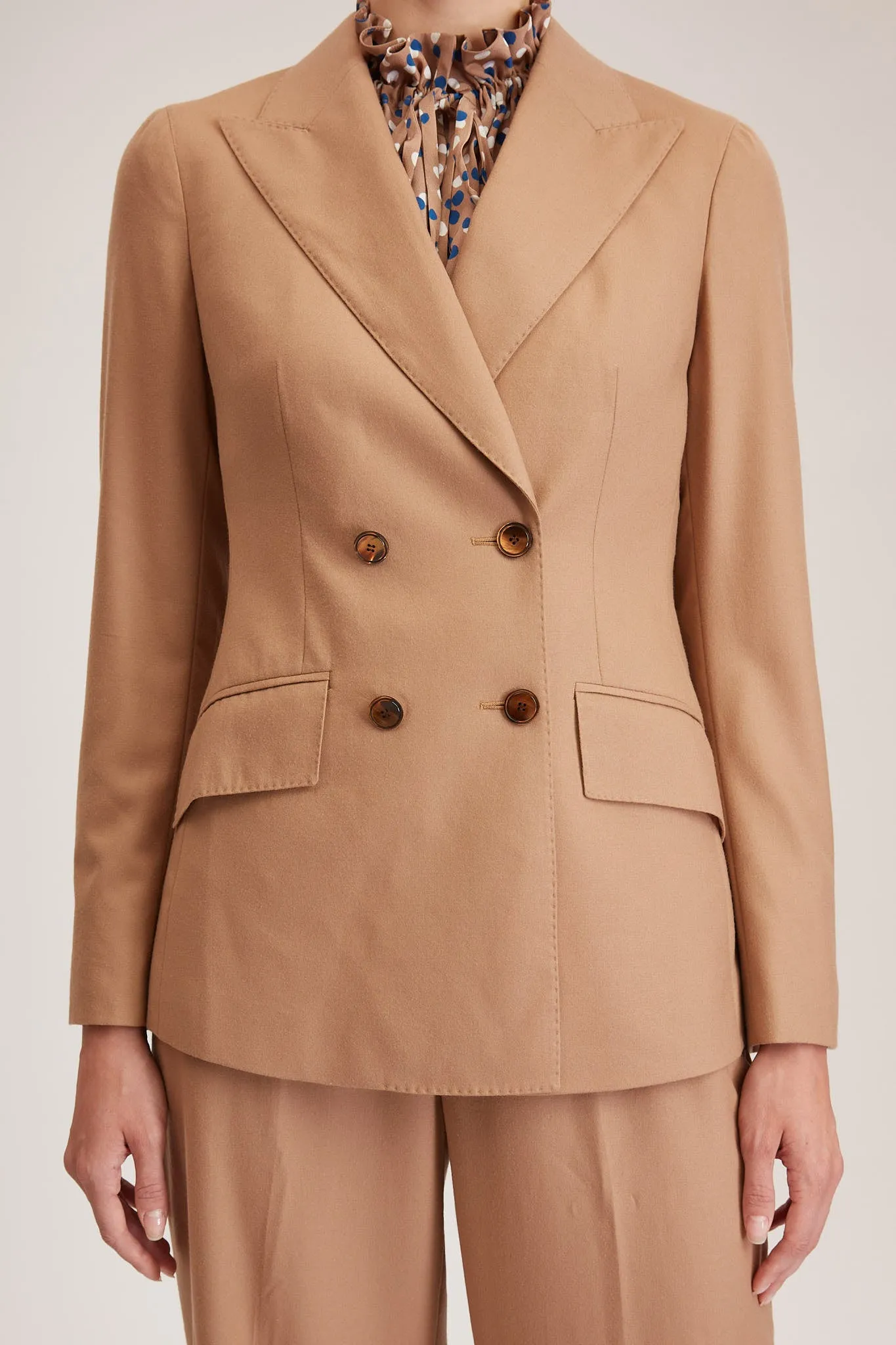 Norwich Jacket - Double breasted slim fit suit jacket in beige wool