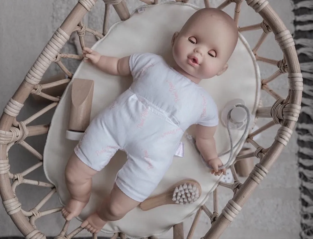 Paola Reina Sonia soft cm doll with sleepy eyes, pacifier and complete outfit Pyjamas