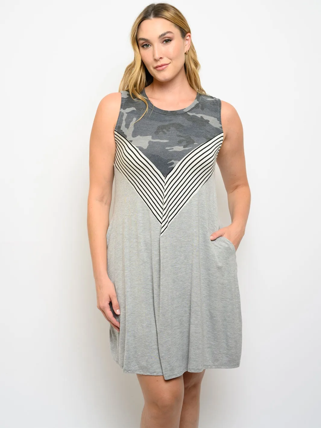 PLUS SIZE SLEEVELESS FRONT POCKET CAMO CONTRAST TUNIC MINI DRESS