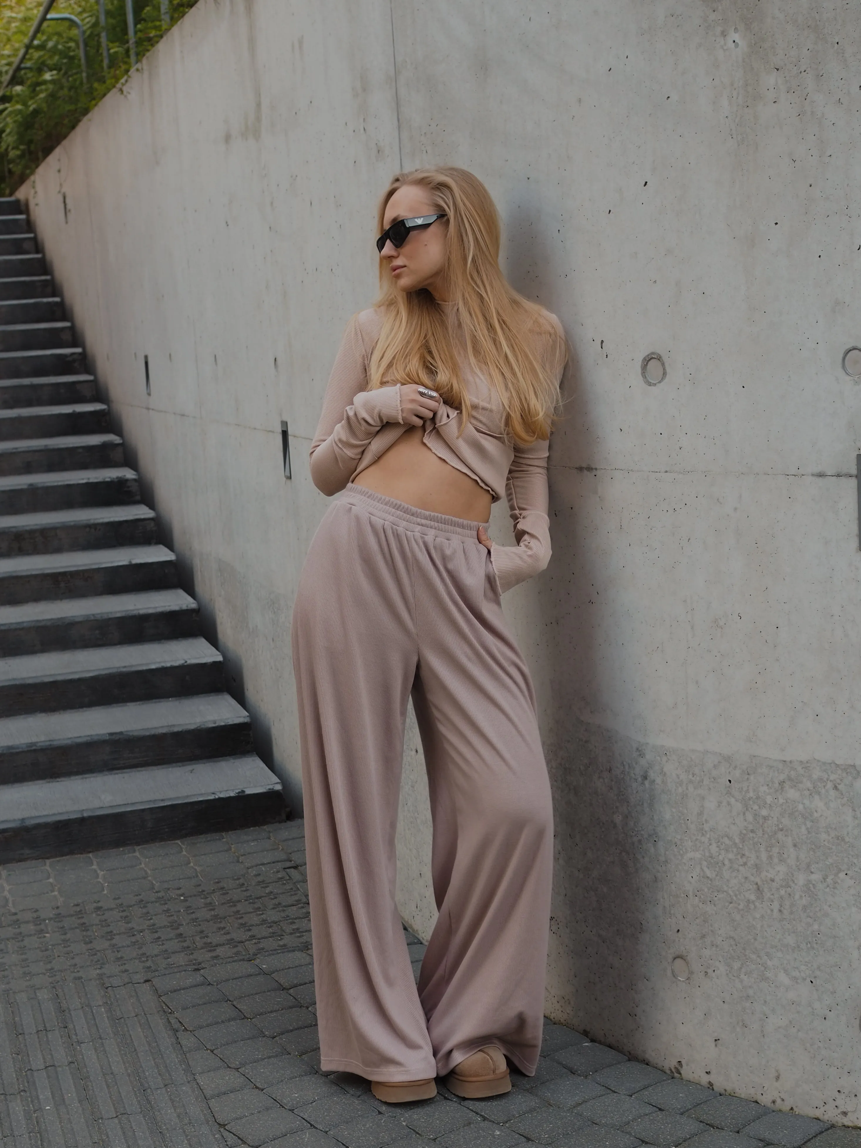 RIBBED RELAXED PANTS in Beige