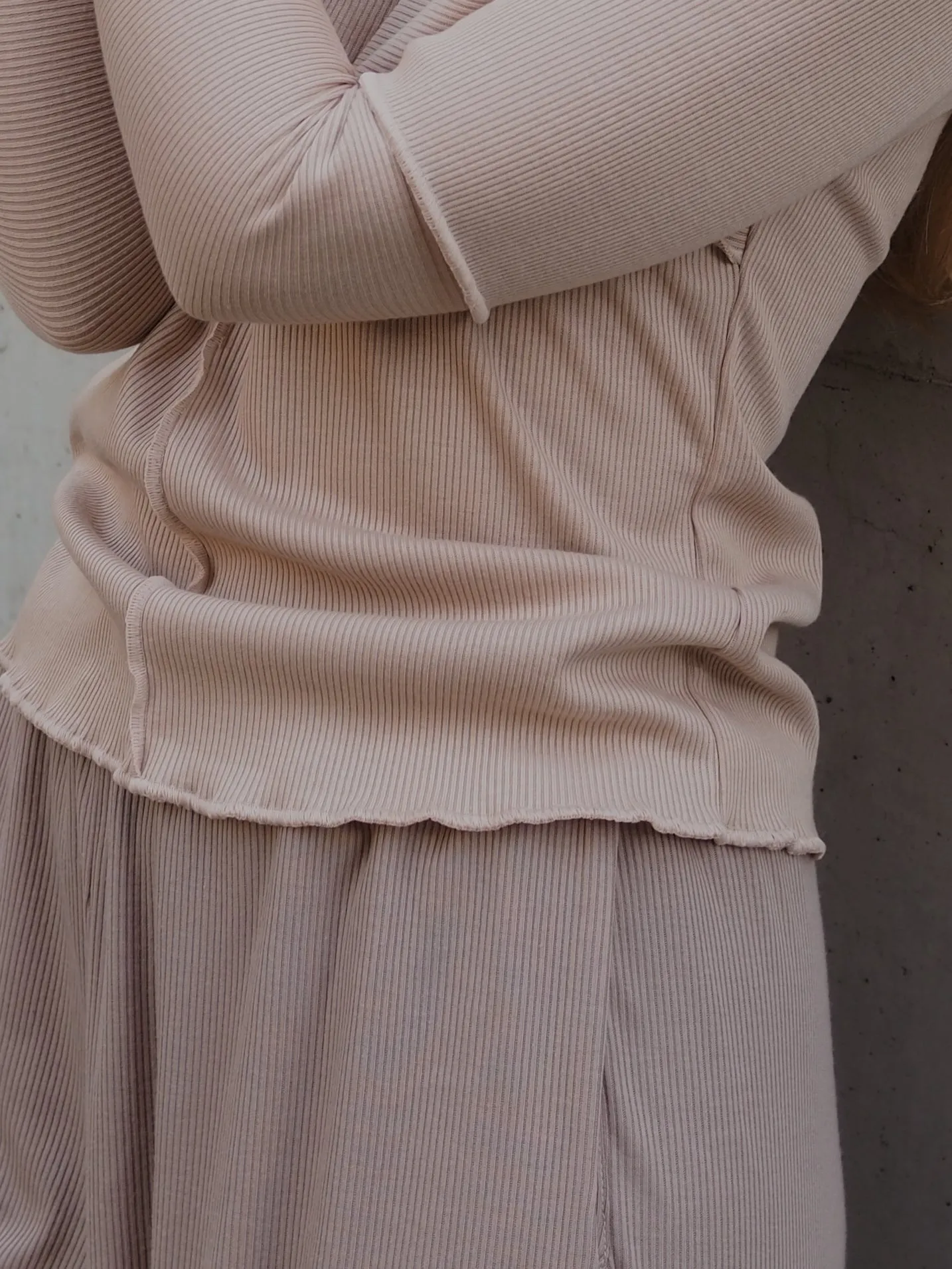 RIBBED RELAXED PANTS in Beige