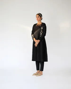 Shikha Mehta Ruth Black Zadie Cape Set Silk Organza Muslin Silk Silk Chanderi Black Hana Ss21F-Bc