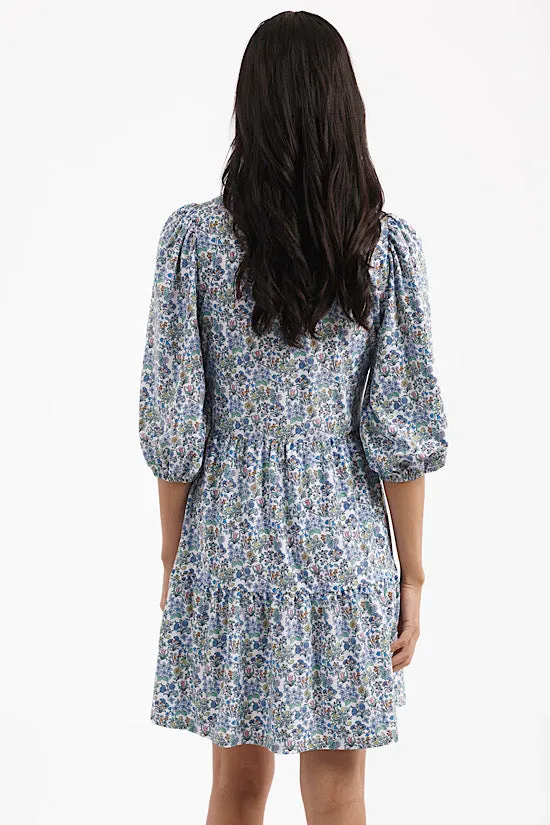 Smith and Quinn Tory in Spring Sprig