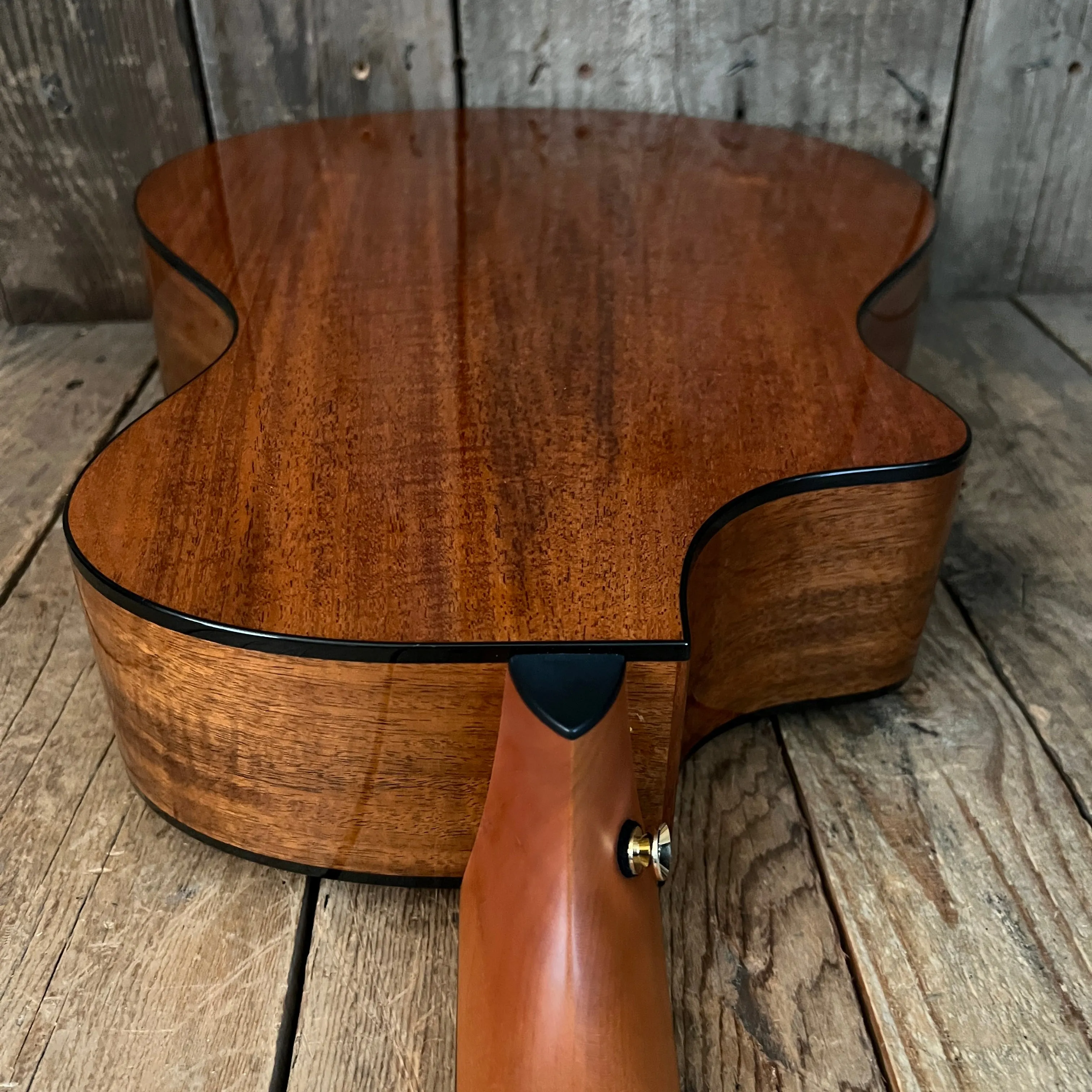 SOLD - Breedlove Concertina CE 2019 Bourbon Burst