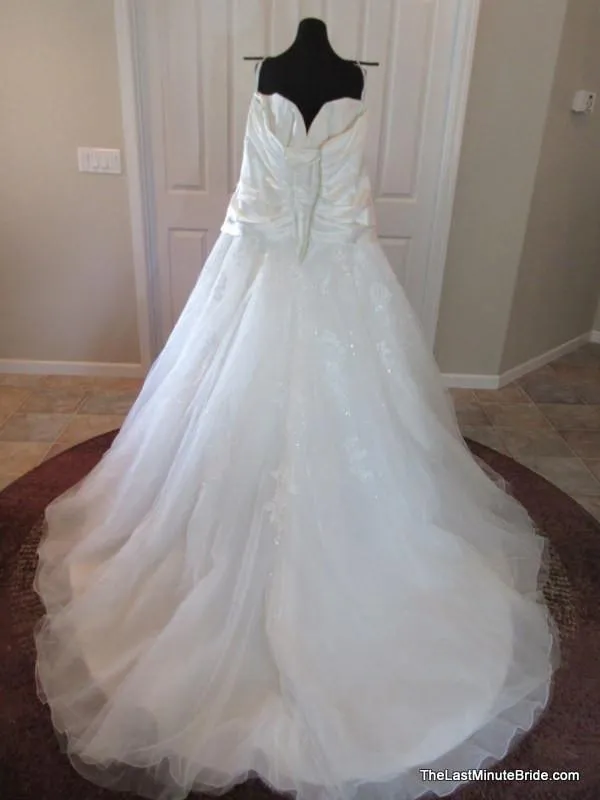 Sophia Tolli Y11404 Arya