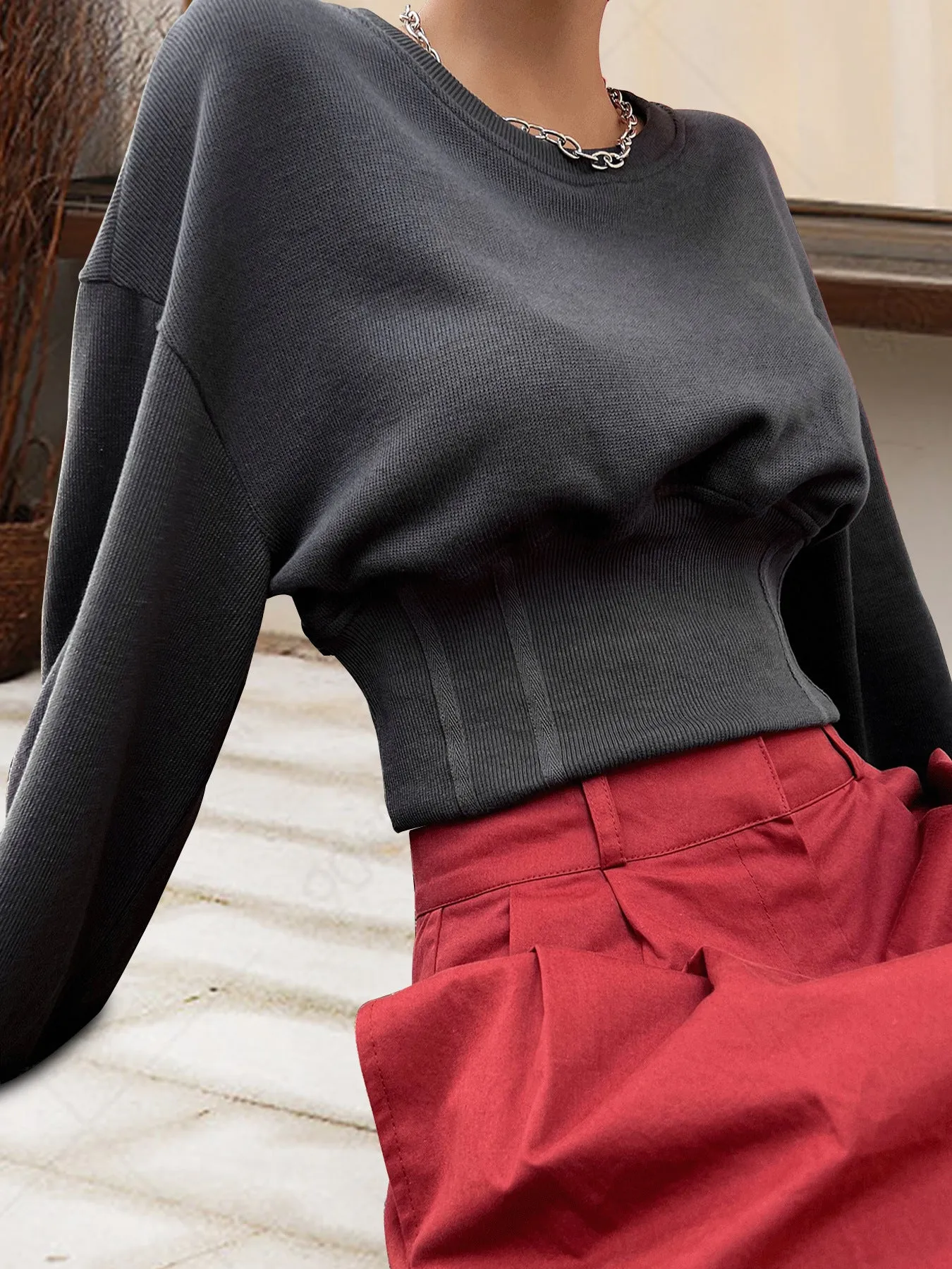 Stylish Autumn Loose Slim Waist Round Neck Long Sleeve Top for Effortless Comfort