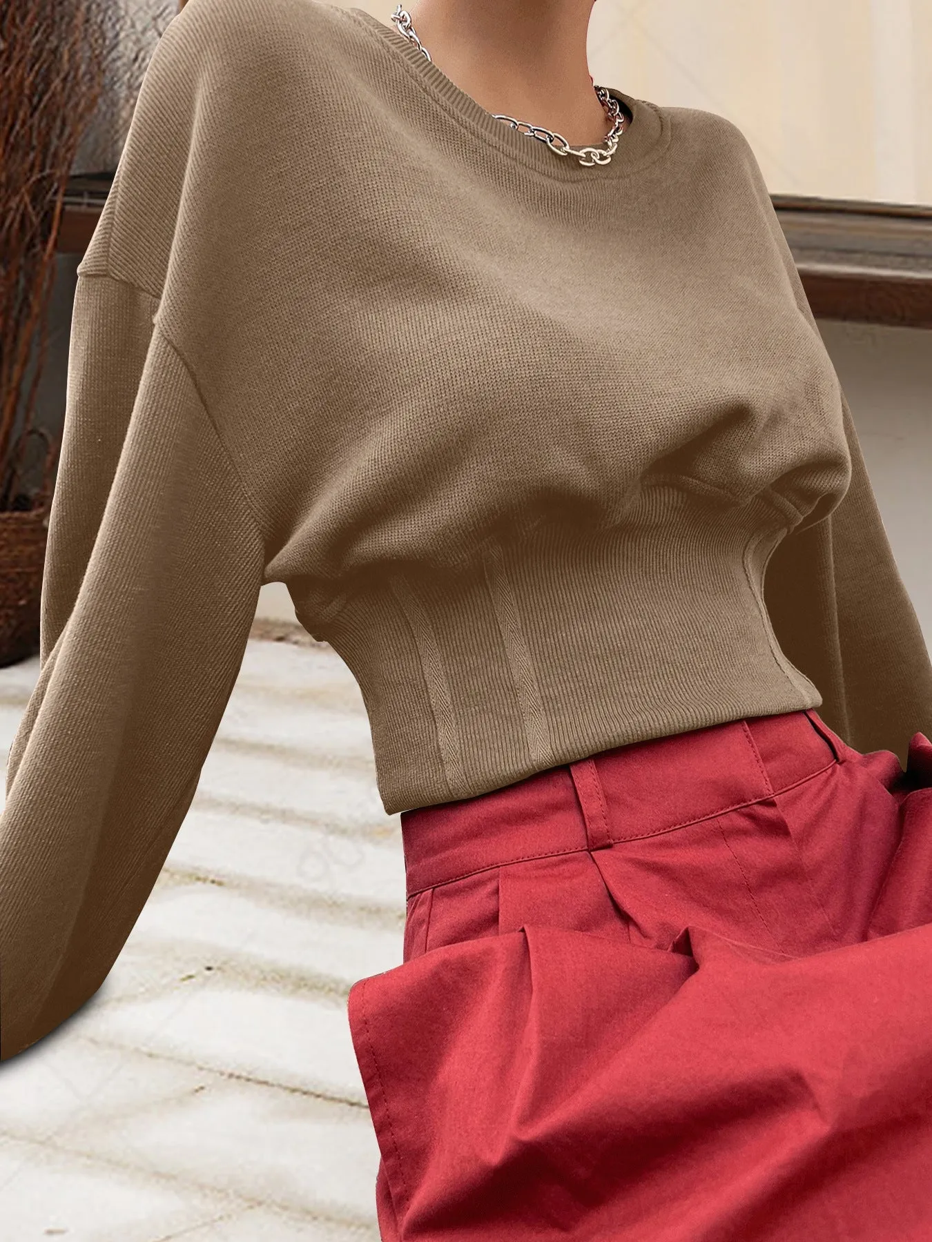 Stylish Autumn Loose Slim Waist Round Neck Long Sleeve Top for Effortless Comfort
