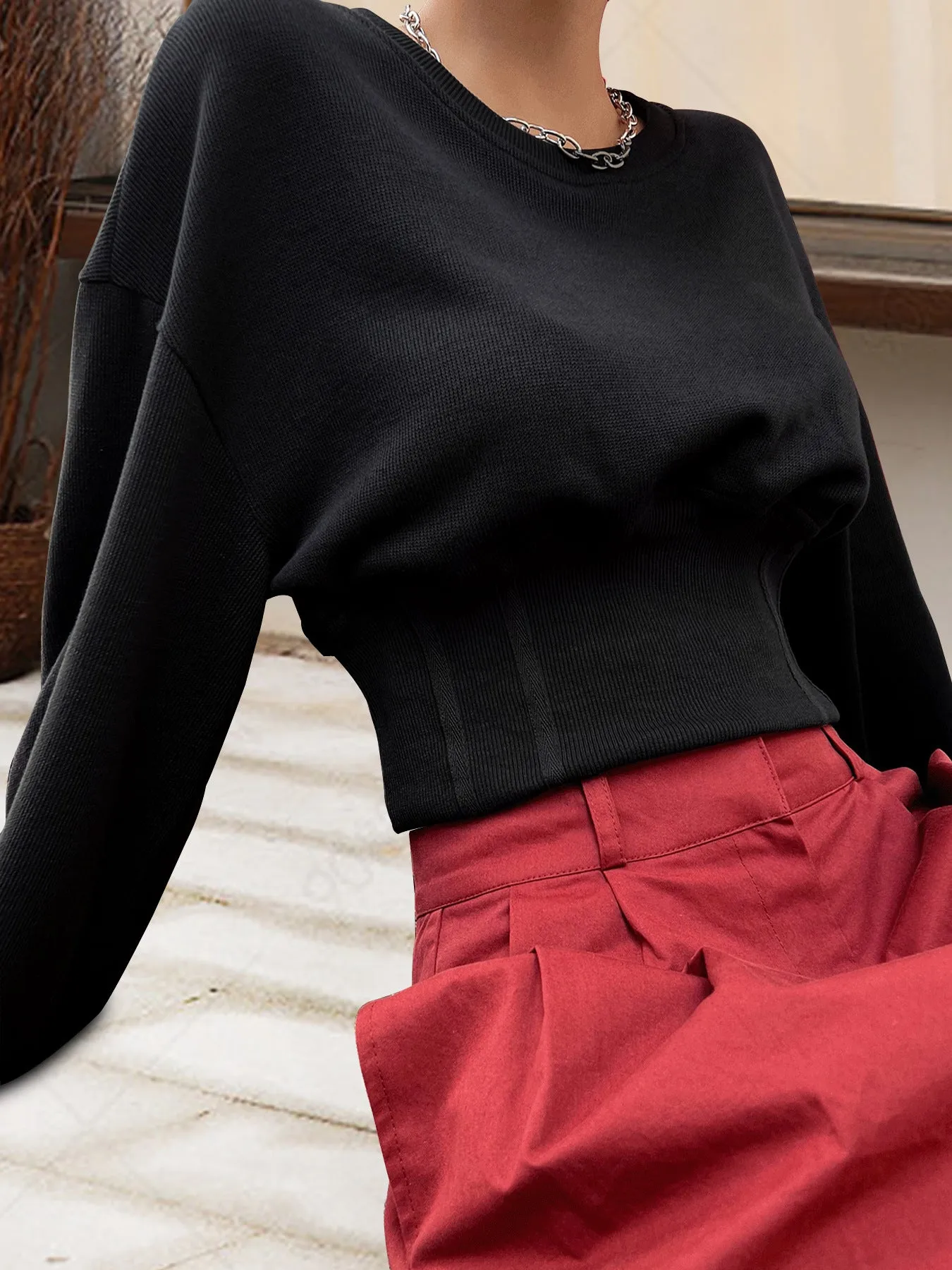 Stylish Autumn Loose Slim Waist Round Neck Long Sleeve Top for Effortless Comfort
