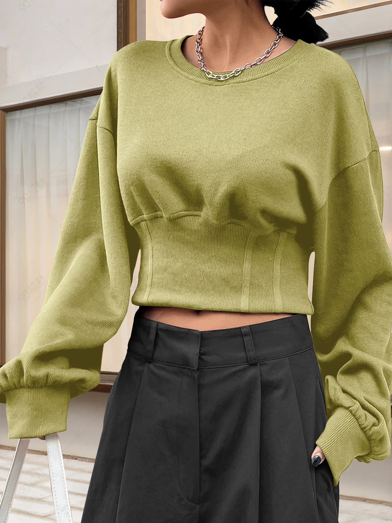 Stylish Autumn Loose Slim Waist Round Neck Long Sleeve Top for Effortless Comfort