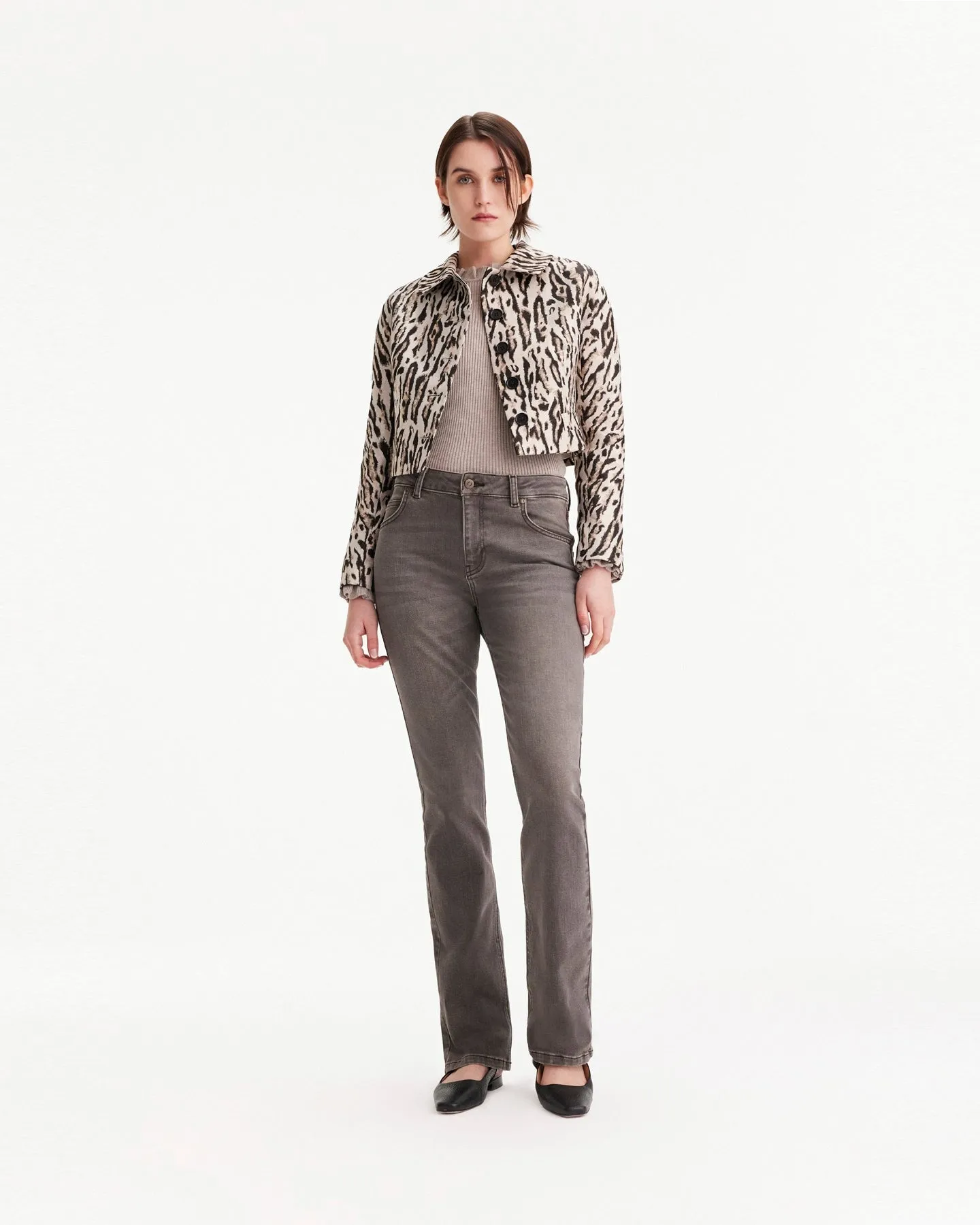 THEO Tyche Jacquard Shrunken Jacket in Leopard