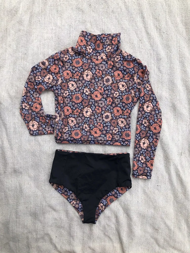 Turtle Top Rashvest in Midnight Blossom