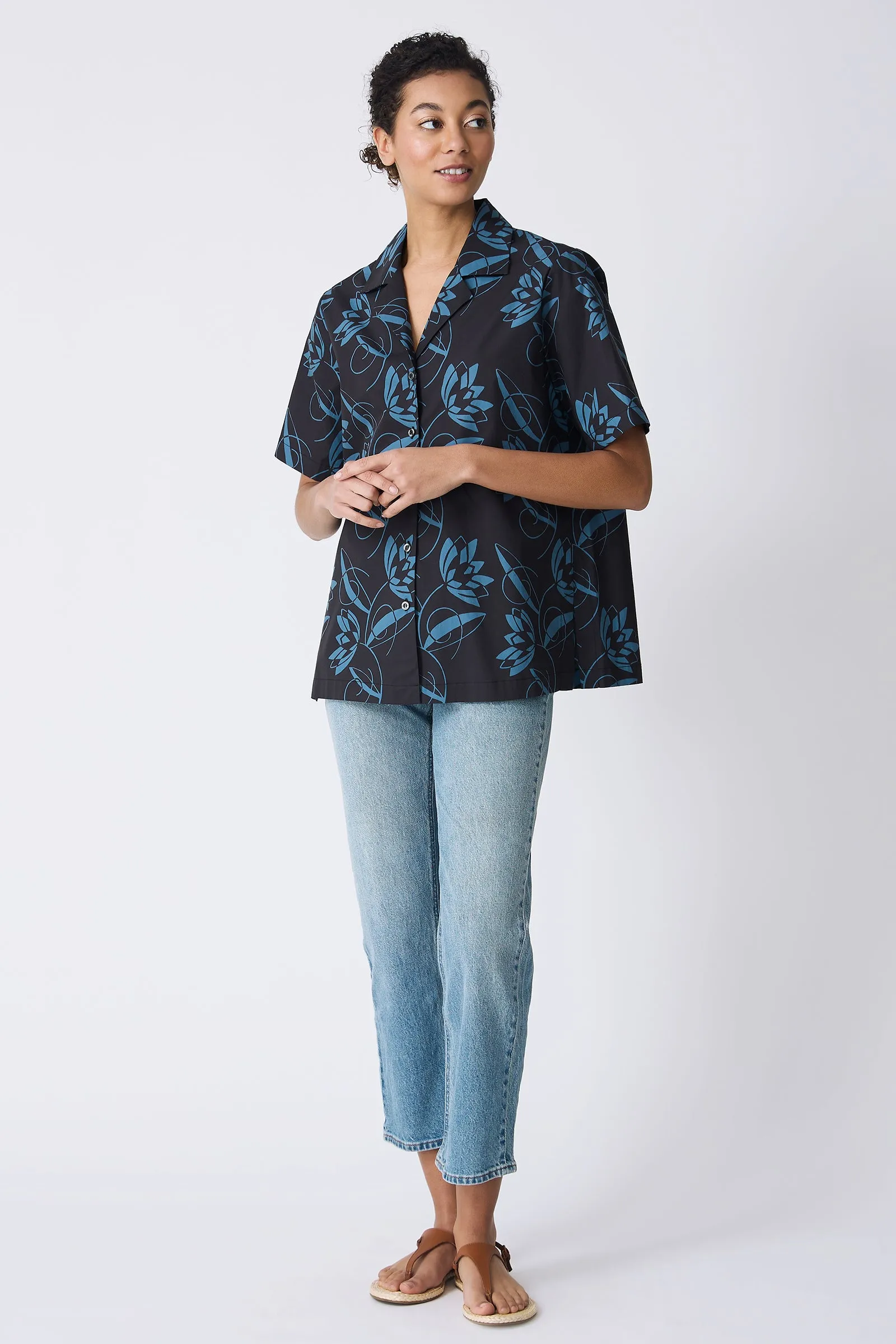 Vacation Shirt - Lotus Print Blue