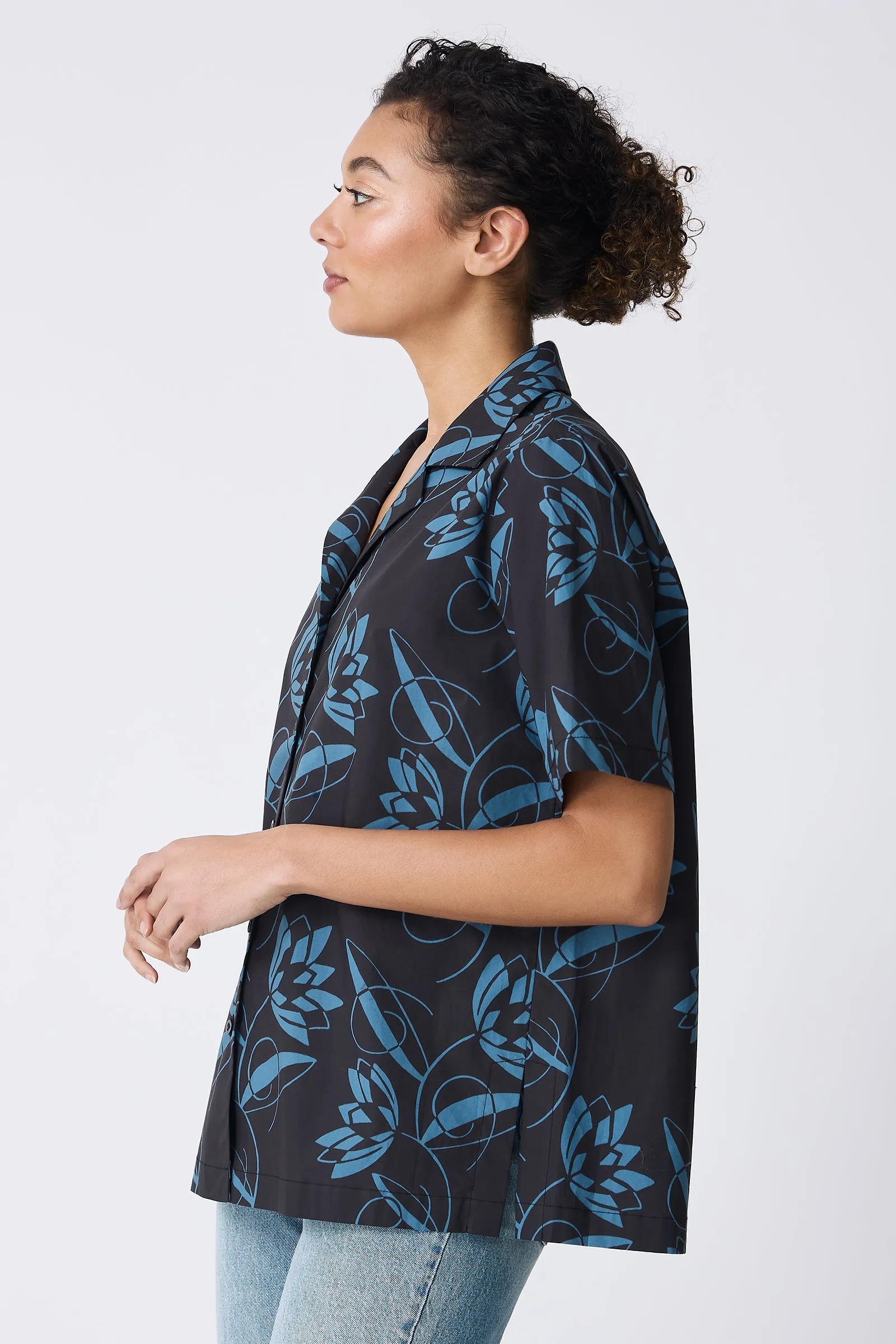 Vacation Shirt - Lotus Print Blue