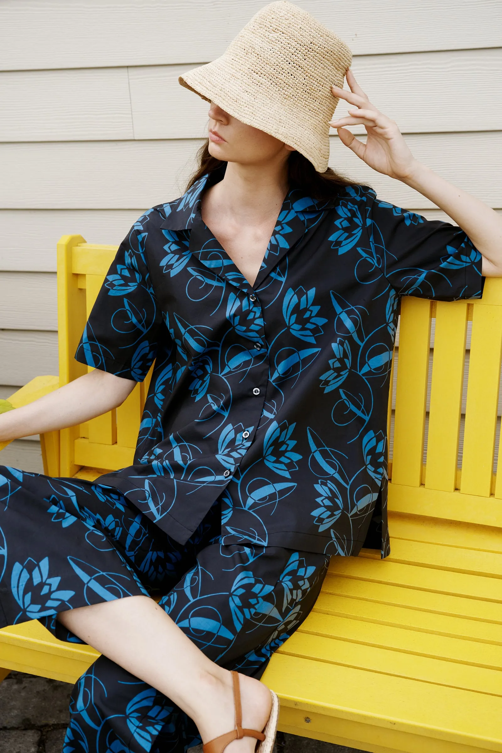 Vacation Shirt - Lotus Print Blue