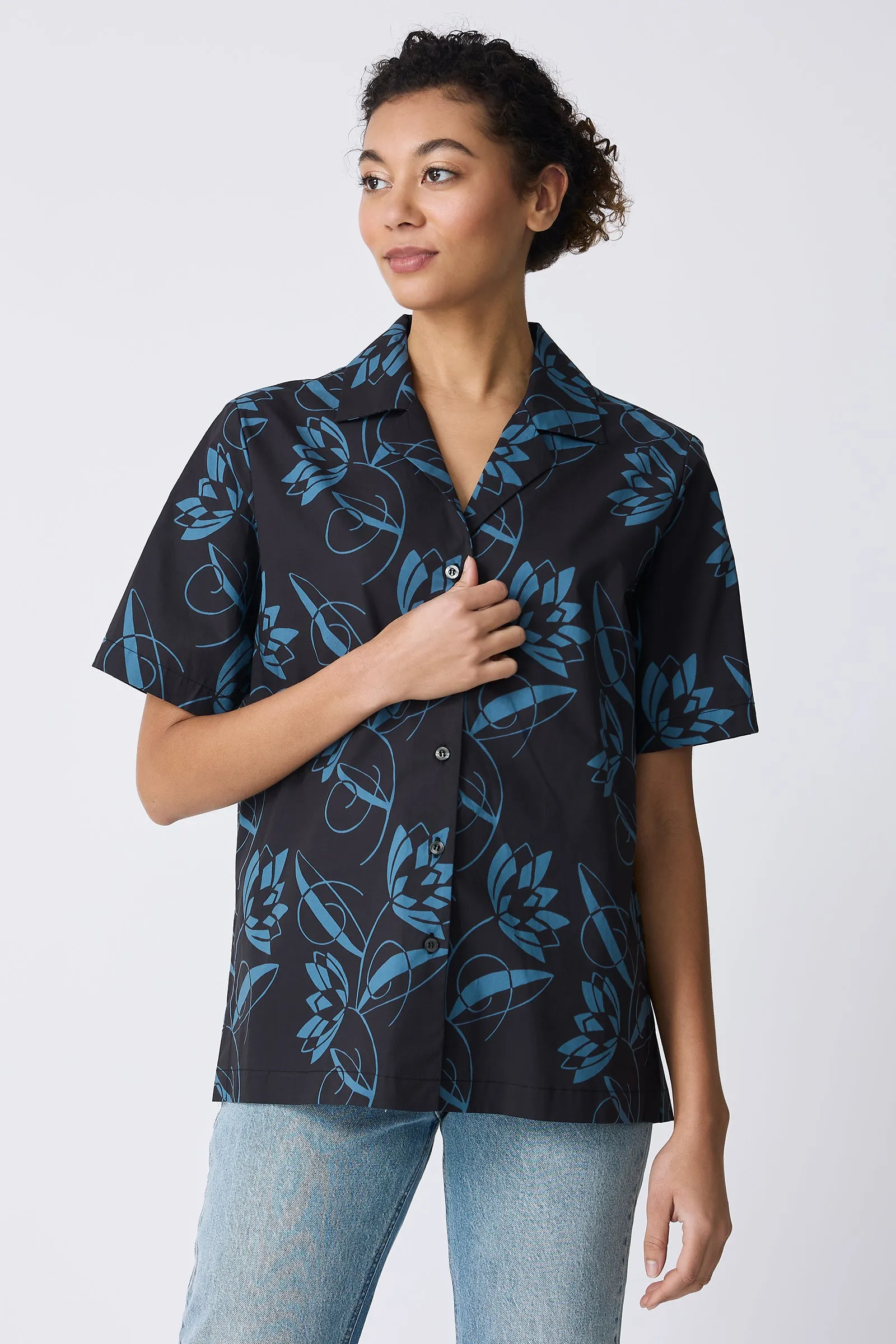 Vacation Shirt - Lotus Print Blue